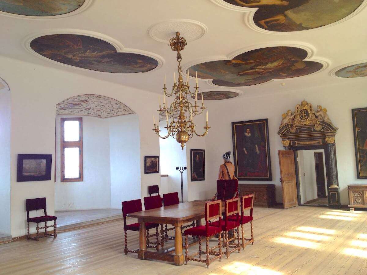 The Average Interior Room in Kronborg Slot