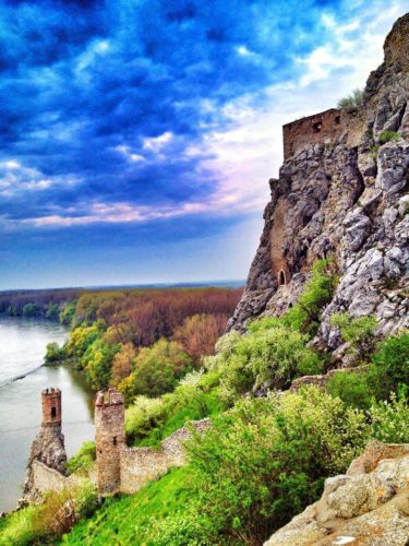 Visiting Devin's Castle