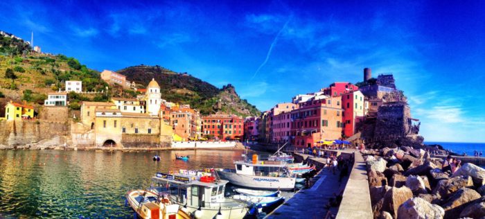 The coastal and colorful town of Veranazza in Cinque Terre, Italy