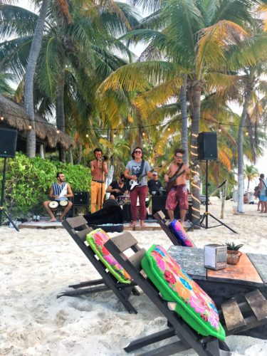 Live music on Playa Norte