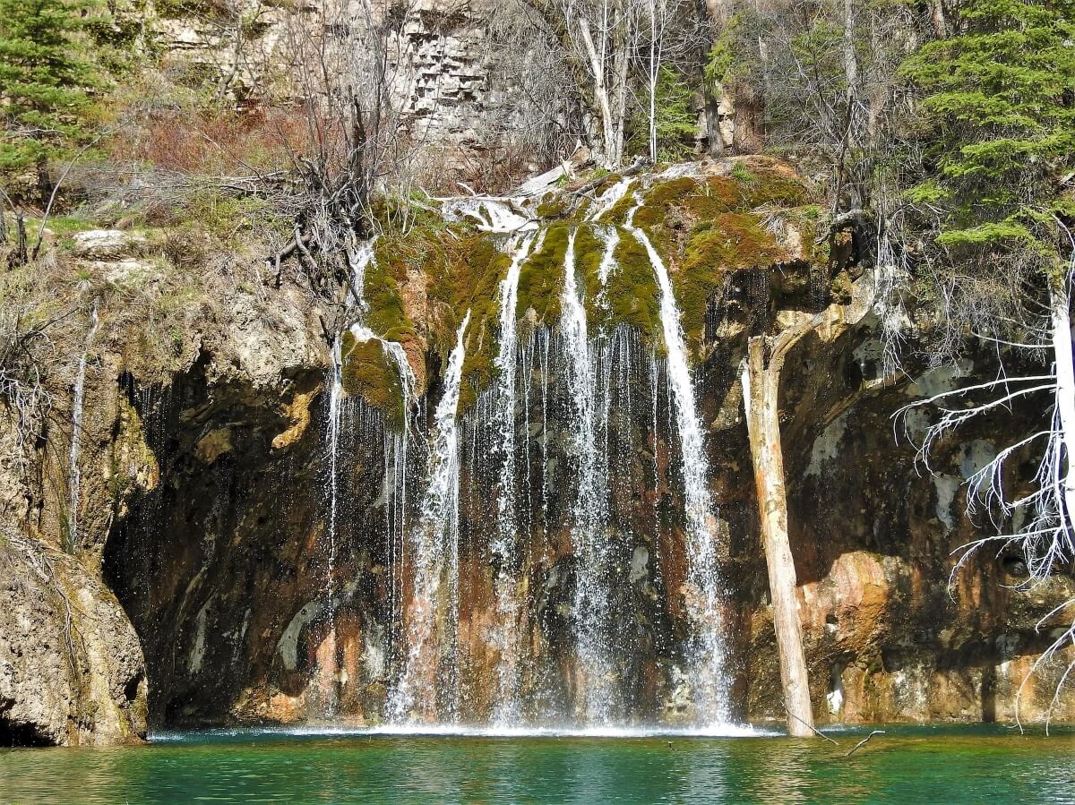 Hanging Lake waterfall