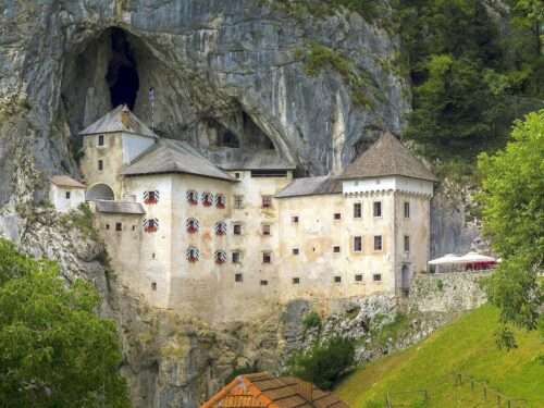 Predjama Castle